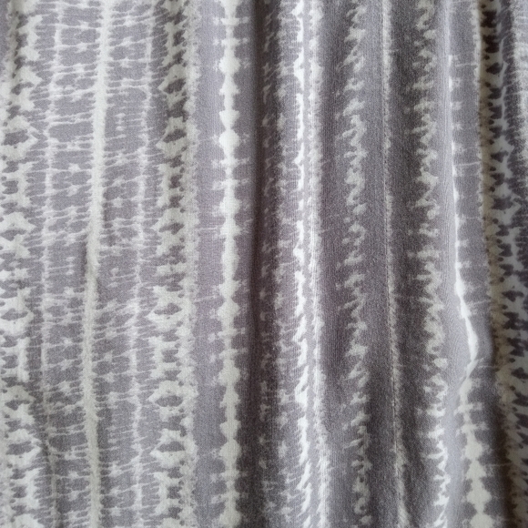 EDDIE BAUER Skirt Grey Pattern Lightweight with Pockets - Picture 3 of 8